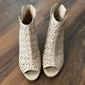 Elegant Beige Peep-Toe Ankle Boots